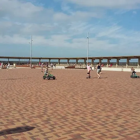 Beachhouse 25 Semesterbostad Wenduine